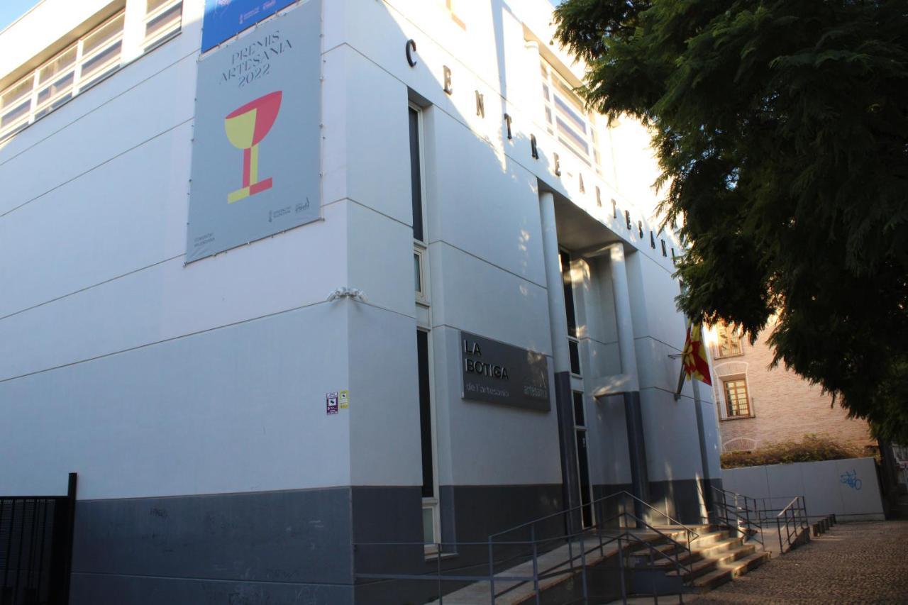 Hotspot Valencia Hostel Bagian luar foto