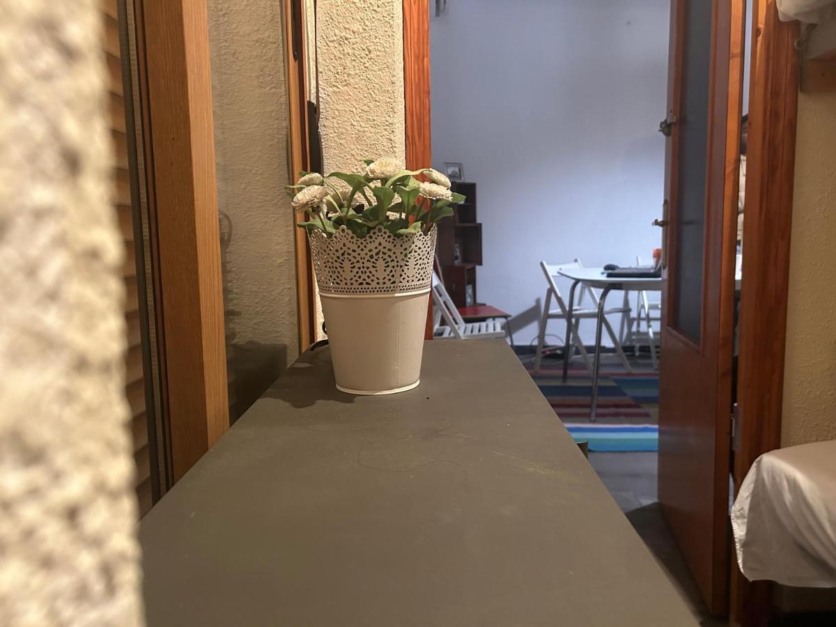 Hotspot Valencia Hostel Bagian luar foto