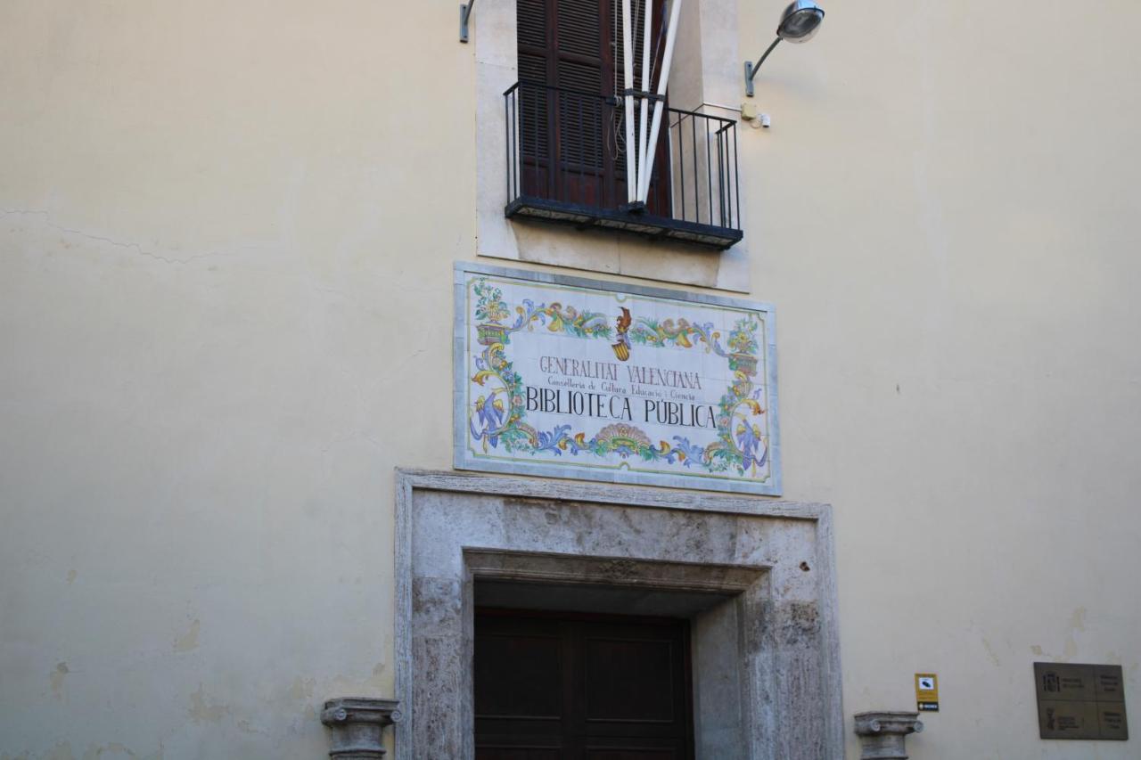 Hotspot Valencia Hostel Bagian luar foto