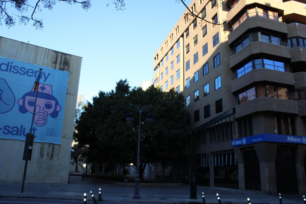 Hotspot Valencia Hostel Bagian luar foto