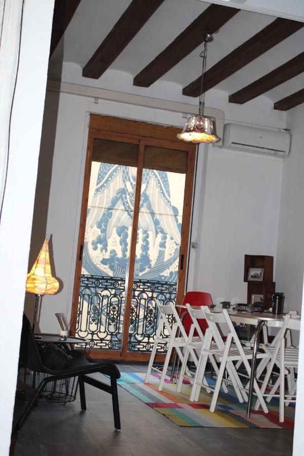 Hotspot Valencia Hostel Bagian luar foto