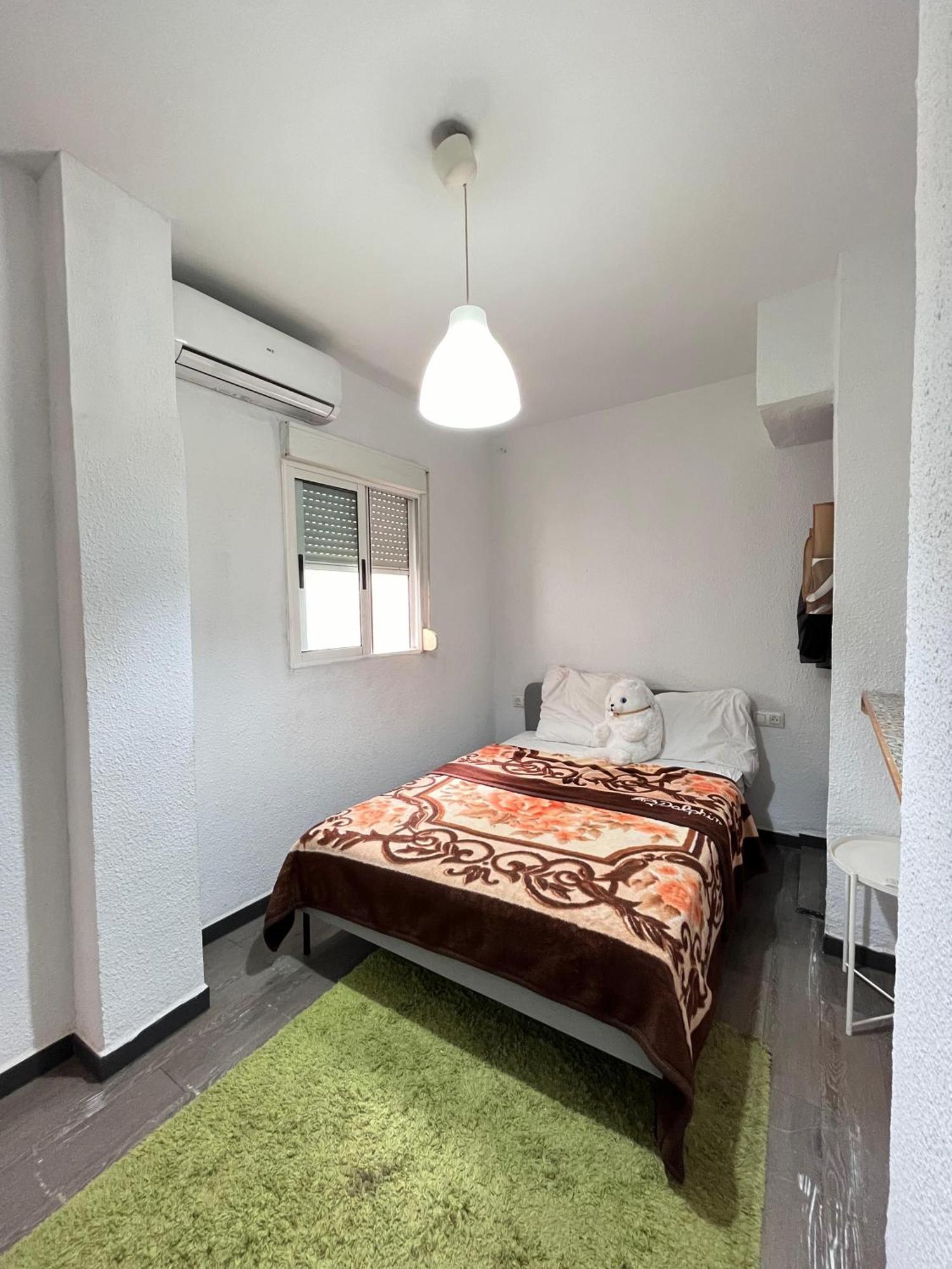 Hotspot Valencia Hostel Bagian luar foto