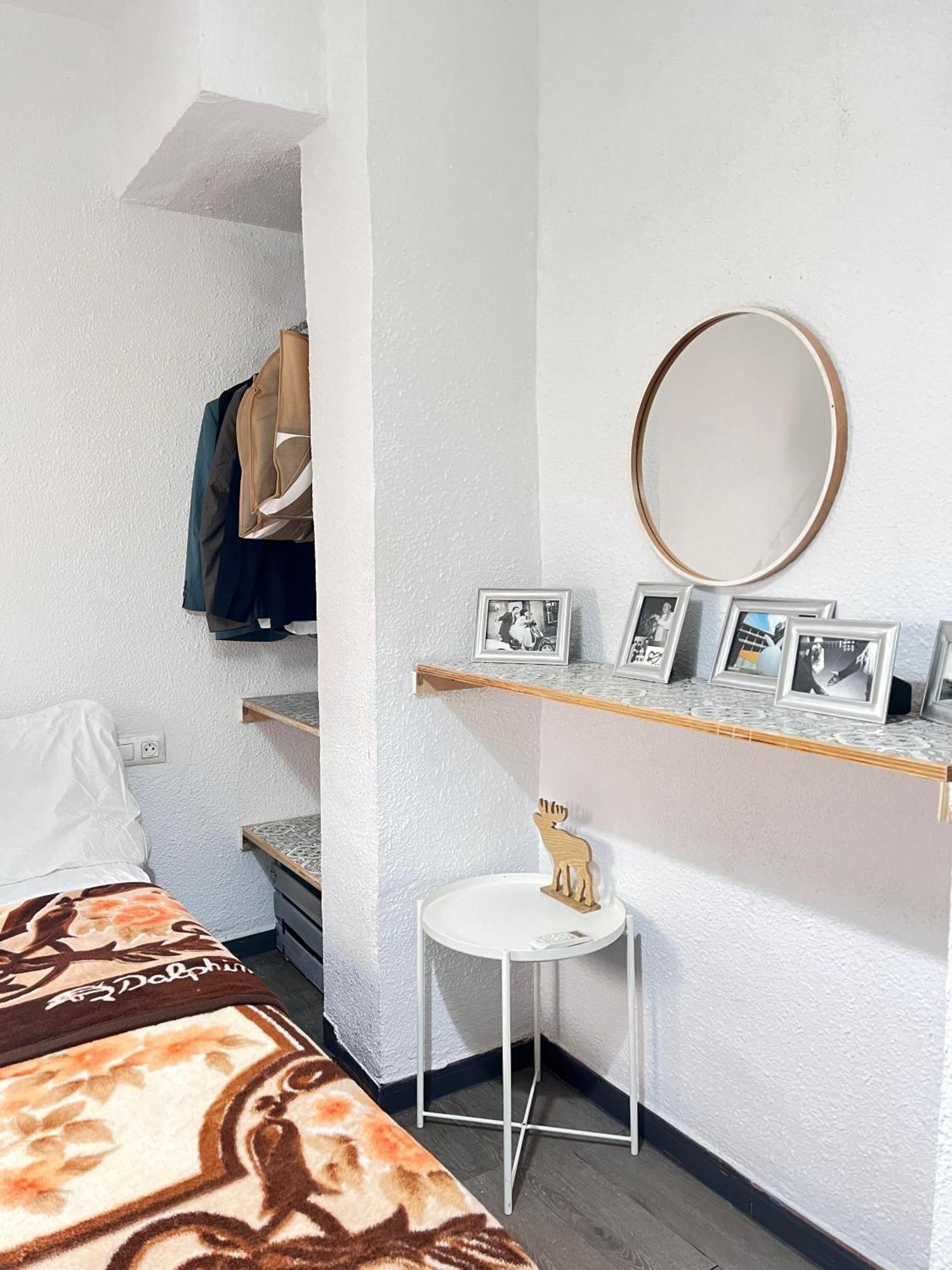 Hotspot Valencia Hostel Bagian luar foto